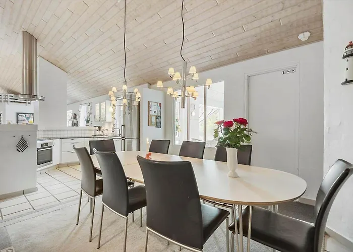 Holiday home Bv253-blavand-ingridsvej-36